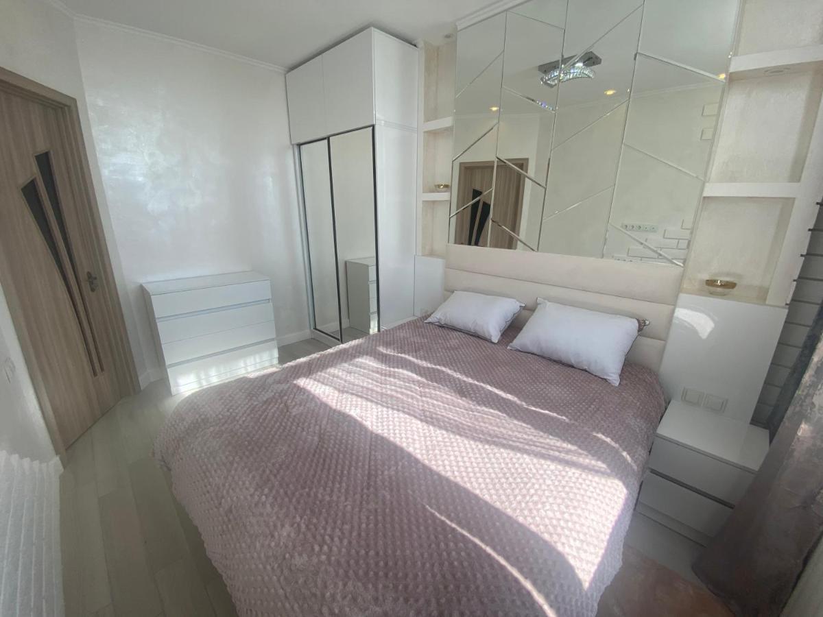 Jasmine Apartment In New Bulvar Batumi Exteriér fotografie