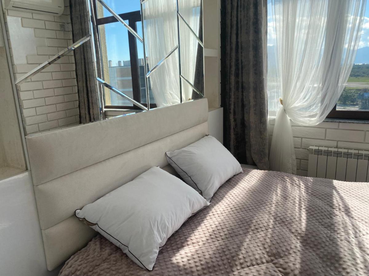 Jasmine Apartment In New Bulvar Batumi Exteriér fotografie